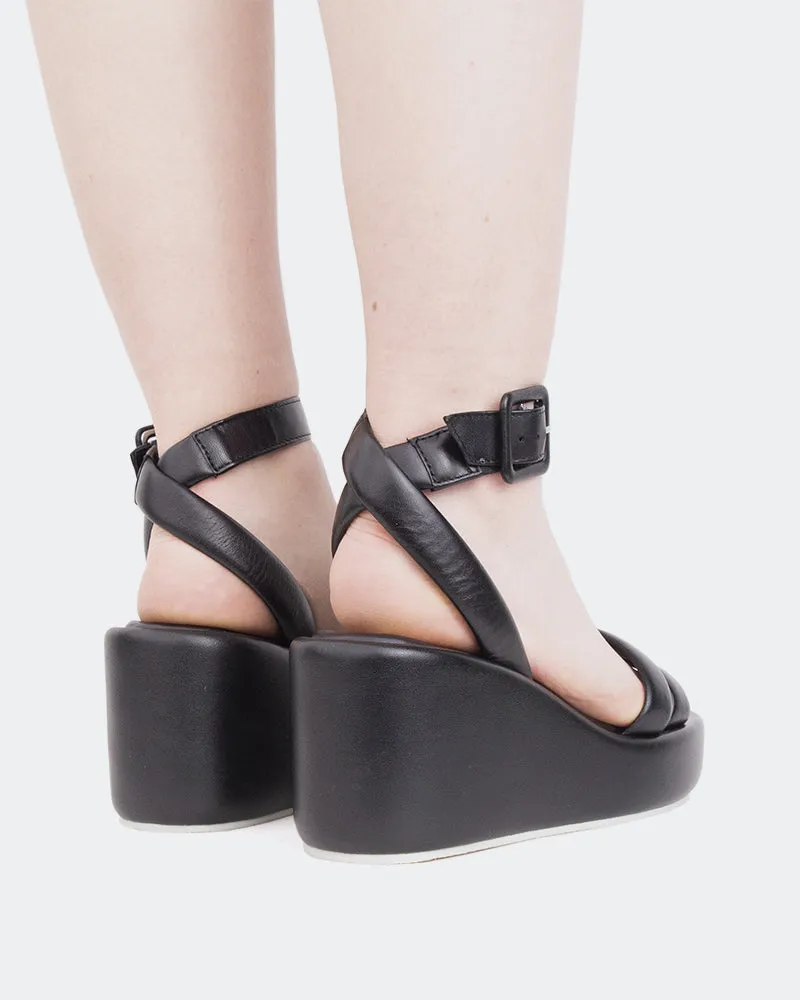 Geralda Black Leather