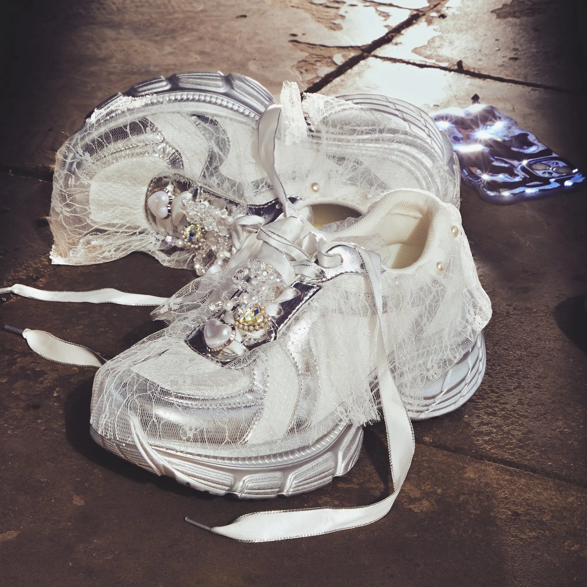 Kelpie Whimsical Terrain Trainers - Ivory