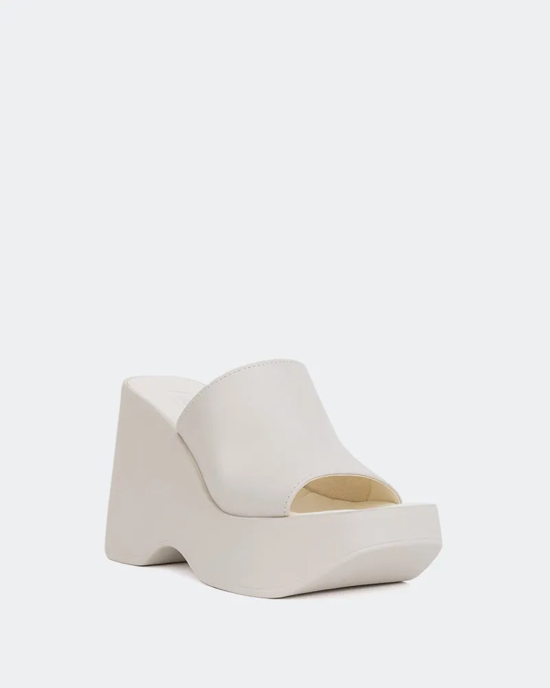 Moss Off White Leather